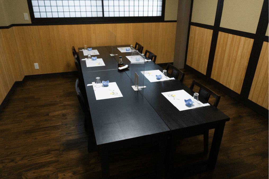 1F　テーブル席
